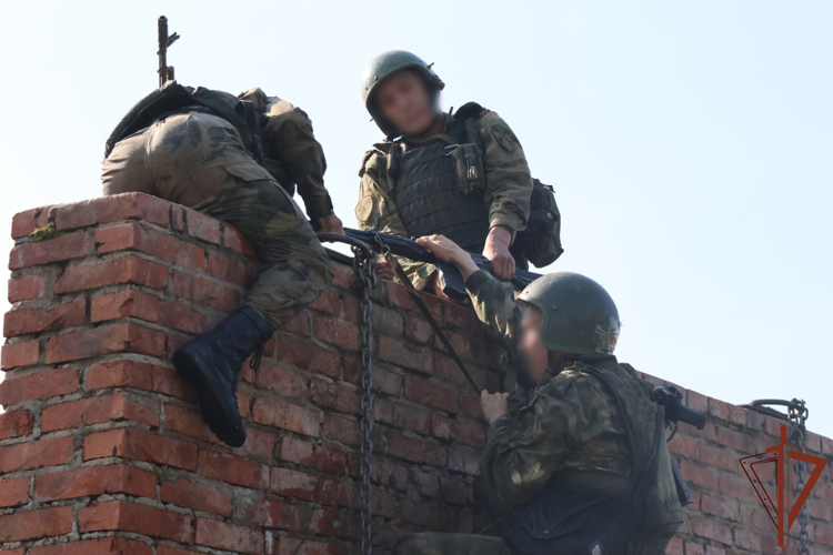 Военнослужащие спецназа приняли участие в испытаниях на право ношения крапового берета