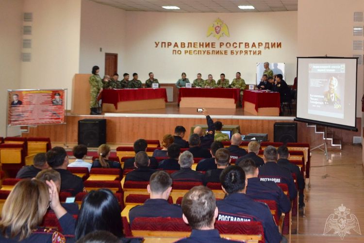 В Росгвардии Бурятии состоялась викторина, посвященная 100-летию со дня рождения конструктора оружия Михаила Калашникова