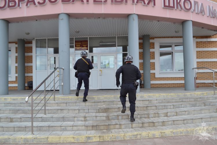 В приоритете – объекты образования: в Бурятии росгвардейцы завершают обследовать школы