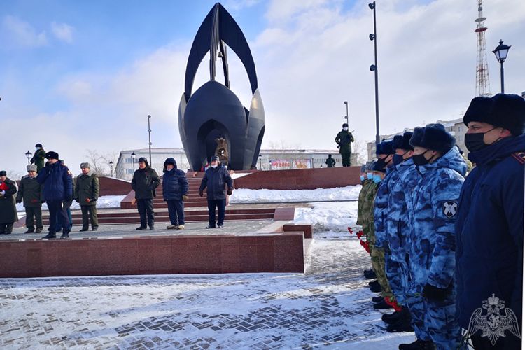 Росгвардейцы Бурятии приняли участие в памятном мероприятии, посвященном Дню воина-интернационалиста