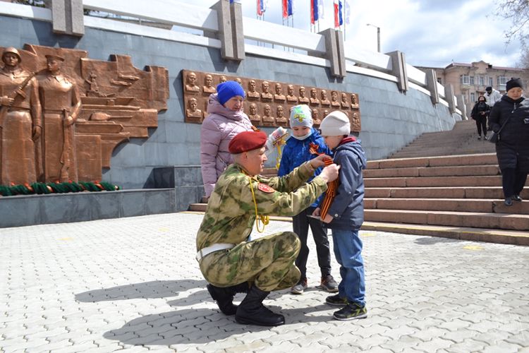 В Бурятии росгвардейцы присоединились к всероссийской акции «Георгиевская ленточка»