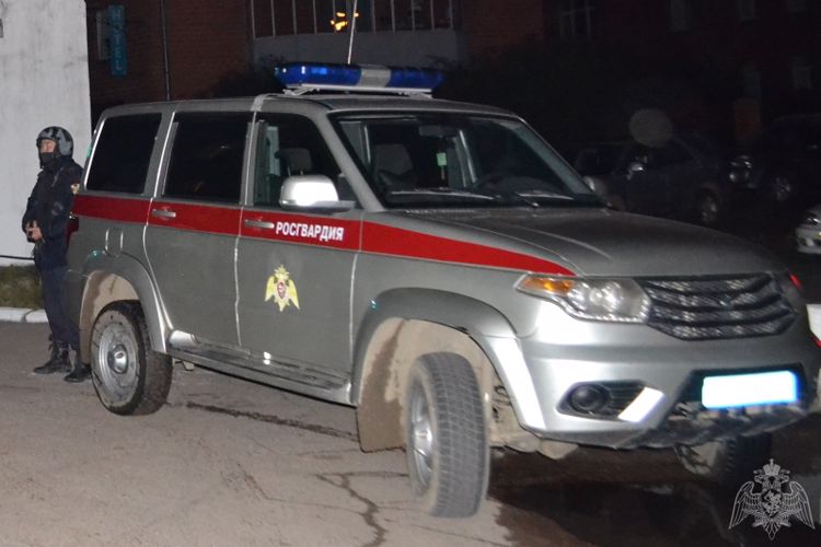 В Улан-Удэ росгвардейцы задержали подозреваемого в краже телефона