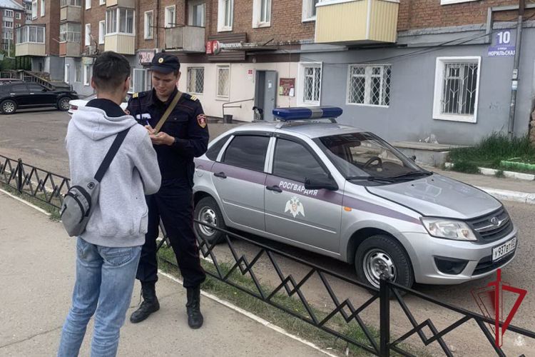 В Улан-Удэ росгвардейцами задержан гражданин, находящийся в федеральном розыске