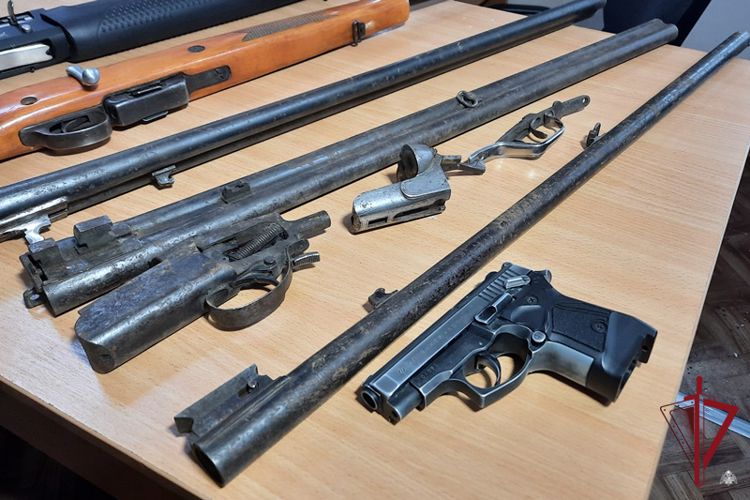 В Бурятии продолжается республиканская программа по добровольной сдаче незаконного оружия за вознаграждение