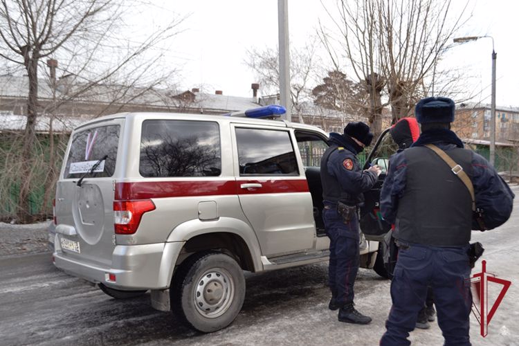 В Бурятии сотрудники Росгвардии задержали подозреваемого в краже