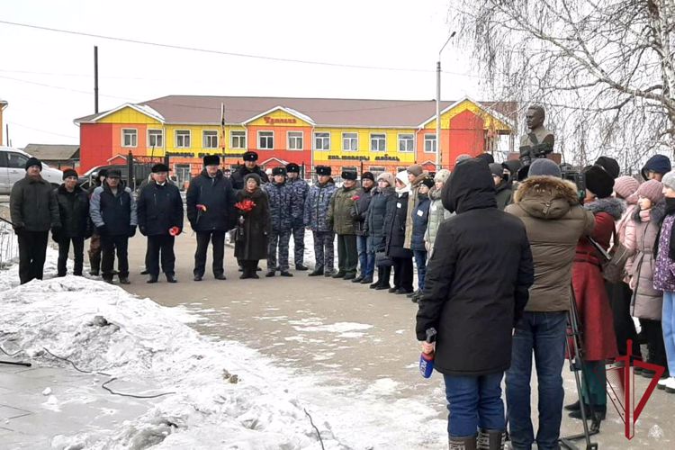 В Бурятии росгвардейцы провели мероприятия, посвященные Дню вывода советских войск из Афганистана