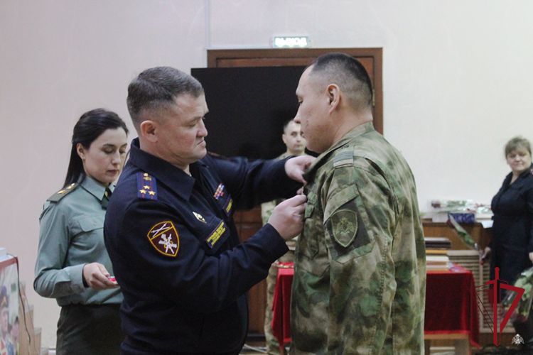 В Бурятии росгвардейцы отметили годовщину образования войск национальной гвардии Российской Федерации