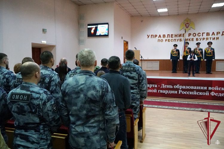 В Бурятии росгвардейцы отметили годовщину образования войск национальной гвардии Российской Федерации