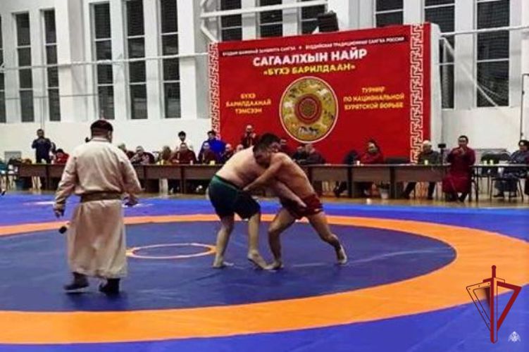 В Бурятии сотрудник Росгвардии стал абсолютным чемпионом турнира «Сагаалхын найр»