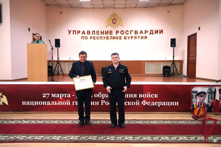 В Бурятии СОБР Росгвардии «Барс» отметил 30-летний юбилей