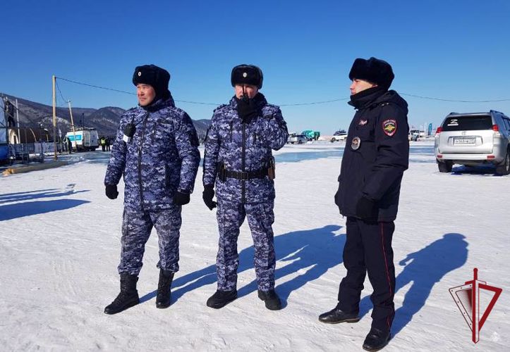 Росгвардейцы обеспечивают безопасность международного фестиваля скорости «Байкальская миля 2023»