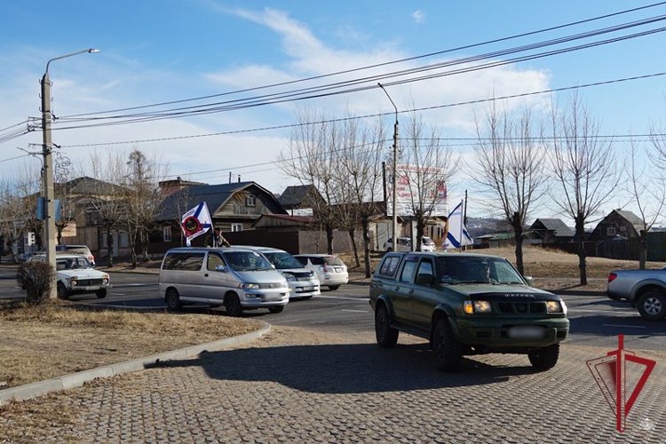 Участники автопробега Росгвардии «Дорога к Победе» прибыли в Бурятию
