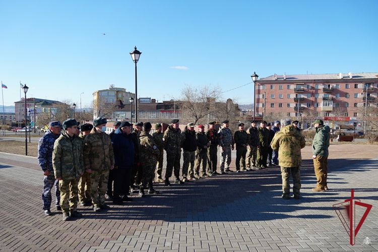 Участники автопробега Росгвардии «Дорога к Победе» прибыли в Бурятию
