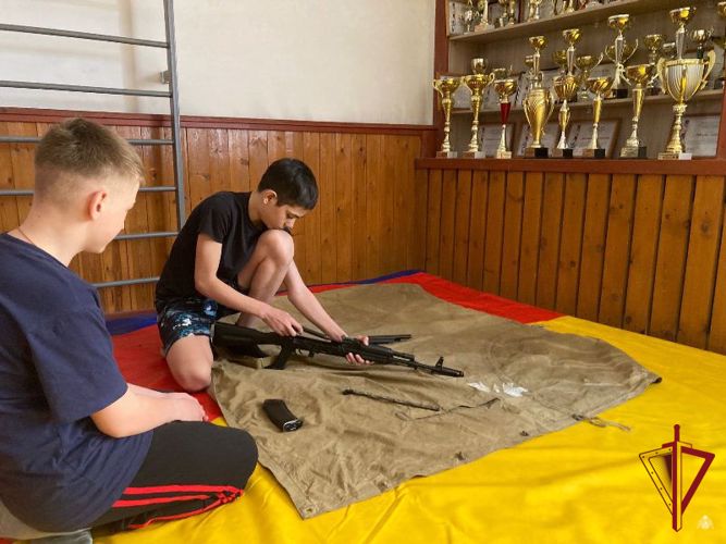 В Бурятии воспитанники «Гвардейской смены» участвовали в сборах на базе ОМОН Росгвардии