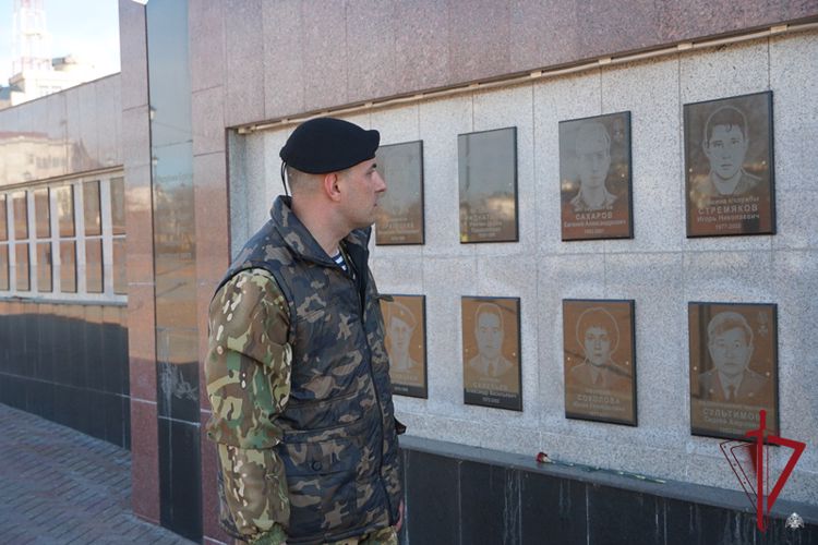 Участники автопробега Росгвардии «Дорога к Победе» прибыли в Бурятию