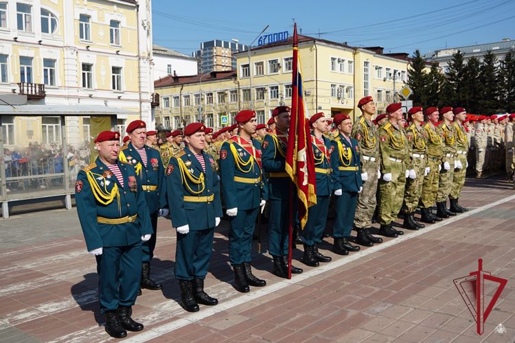 В Улан-Удэ росгвардейцы приняли участие в Параде Победы