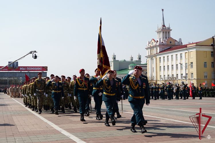 В Улан-Удэ росгвардейцы приняли участие в Параде Победы