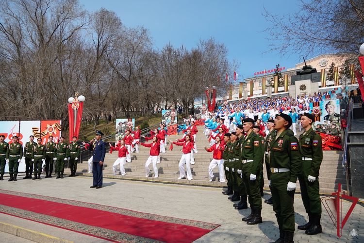 В Бурятии росгвардейцы почтили память погибших в годы Великой Отечественной войны