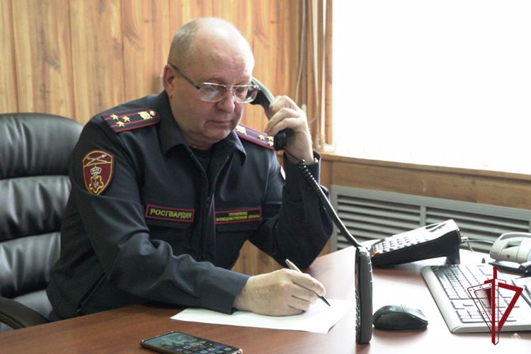 Начальник Управления вневедомственной охраны Росгвардии провел прямую линию в Прибайкалье