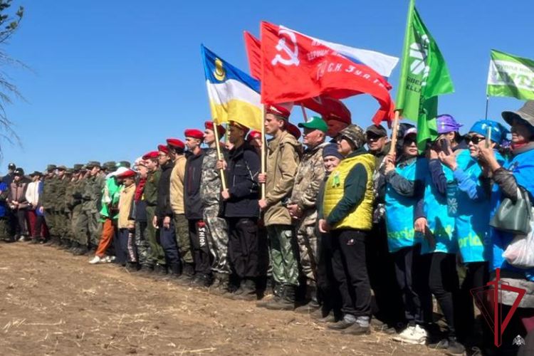 В Бурятии росгвардейцы приняли участие в акции по посадке леса