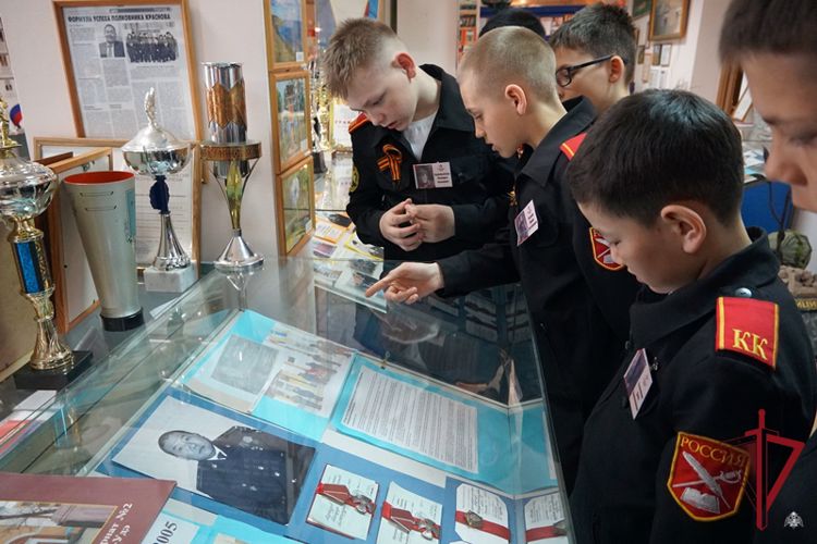 В Бурятии сотрудники Росгвардии провели день открытых дверей