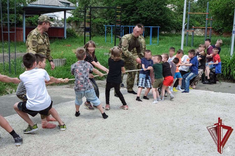В РОСГВАРДИИ ПРОХОДЯТ ПРАЗДНИЧНЫЕ МЕРОПРИЯТИЯ, ПОСВЯЩЕННЫЕ МЕЖДУНАРОДНОМУ ДНЮ ЗАЩИТЫ ДЕТЕЙ