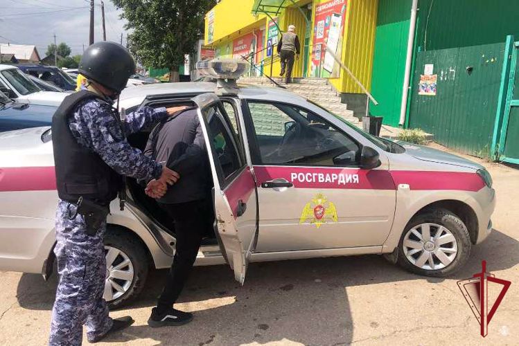 Сотрудники Росгвардии задержали в Бурятии подозреваемого в краже электроинструментов