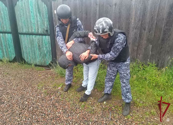Росгвардейцы задержали подозреваемого в причинении легкого вреда здоровью в Закаменске