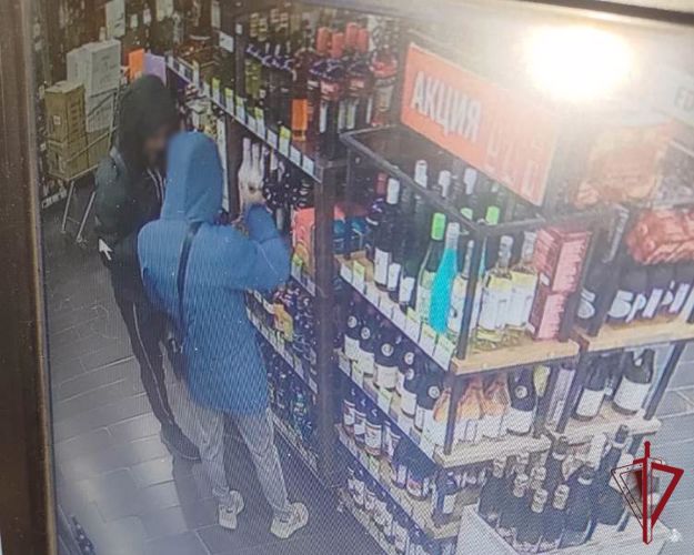 Сотрудники вневедомственной охраны Росгвардии задержали подозреваемого в краже в Улан-Удэ