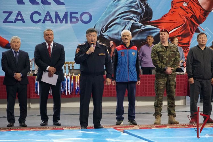В Улан-Удэ прошел турнир по самбо памяти росгвардейца Амгалана Санжиева