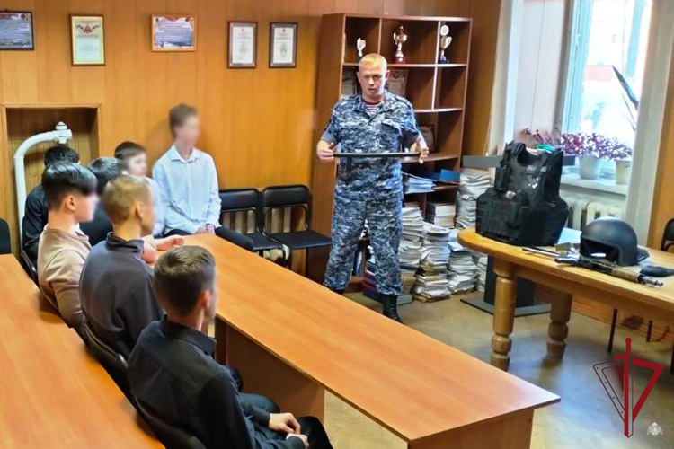 В Бурятии росгвардейцы провели дни открытых дверей 