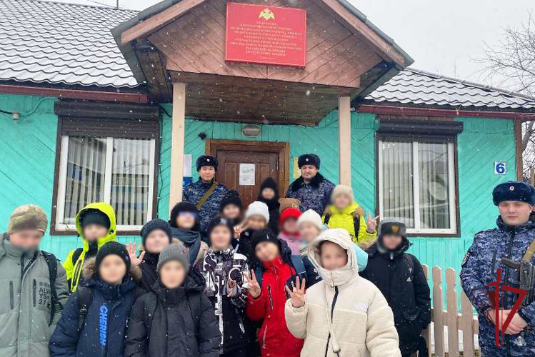 В Бурятии росгвардейцы провели дни открытых дверей 