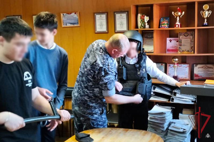 В Бурятии росгвардейцы провели дни открытых дверей 