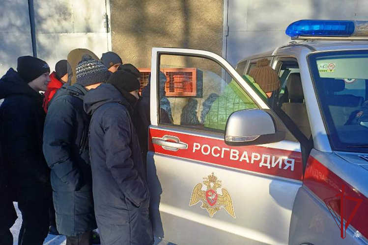 В Бурятии росгвардейцы провели дни открытых дверей 
