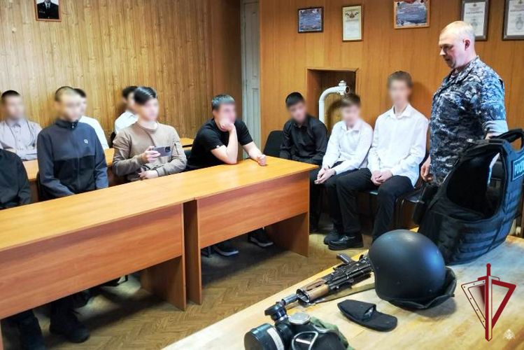 В Бурятии росгвардейцы провели дни открытых дверей 