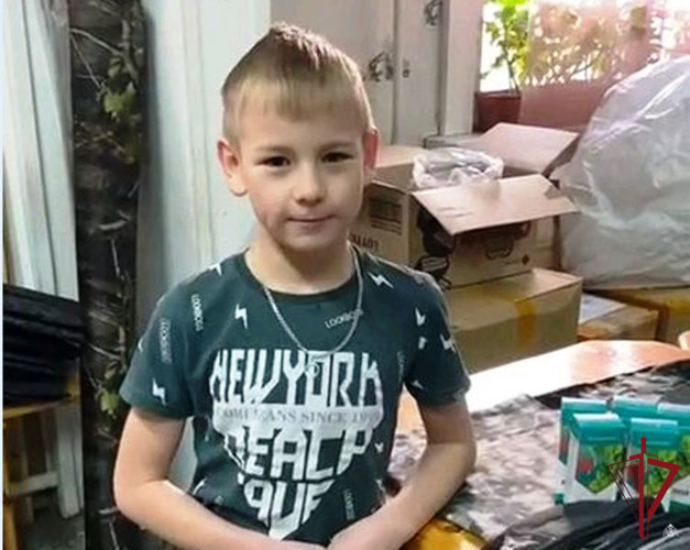 В Бурятии сын служащей Росгвардии отправил новогодние подарки участникам СВО