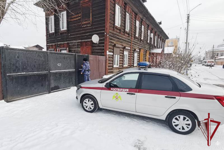 В Улан-Удэ росгвардейцы задержали гражданина, уклоняющегося от принудительного лечения