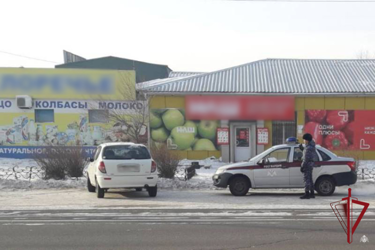 В Улан-Удэ росгвардейцы задержали подозреваемую в краже мяса