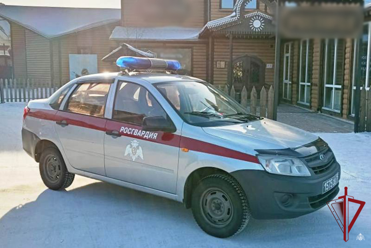 В Улан-Удэ росгвардейцы задержали дебошира, устроившего погром в гостинице