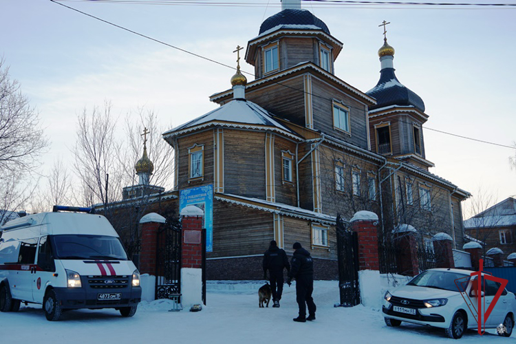 В Бурятии росгвардейцы проверяют храмы в канун Рождества Христова