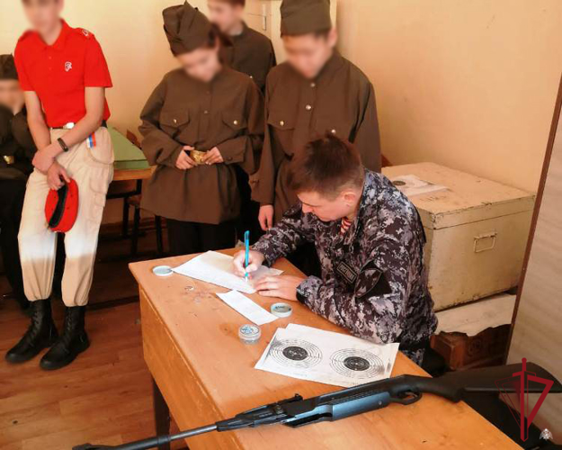 В Бурятии сотрудники Росгвардии приняли участие в «Зарнице»