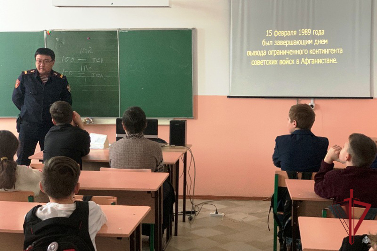В Бурятии росгвардейцы провели мероприятия ко Дню вывода советских войск из Афганистана