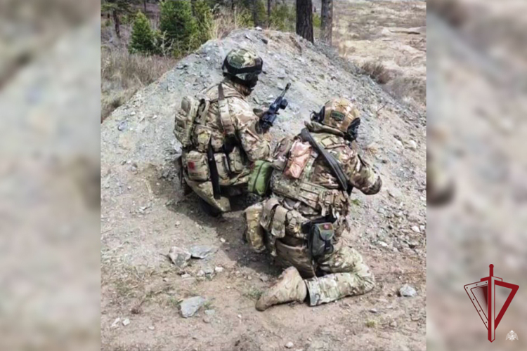 Росгвардейцы Бурятии завоевали «серебро» чемпионата Восточного военного округа по армейской тактической стрельбе