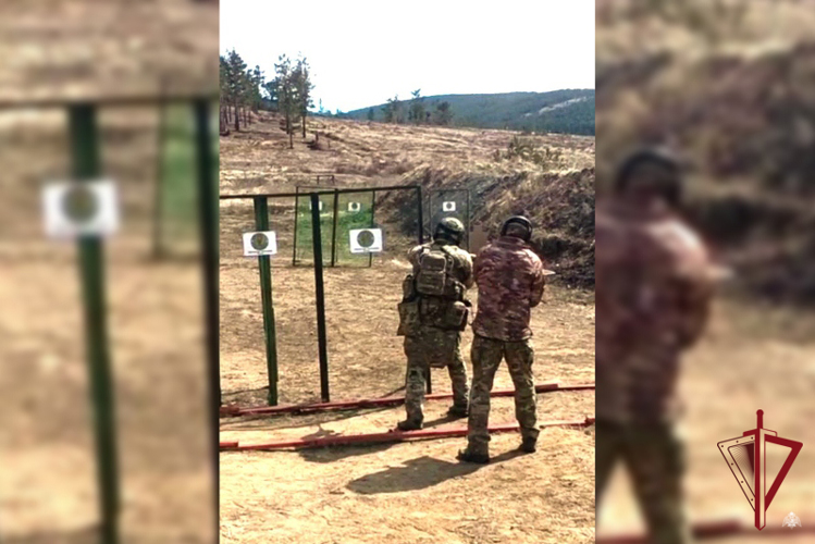 Росгвардейцы Бурятии завоевали «серебро» чемпионата Восточного военного округа по армейской тактической стрельбе