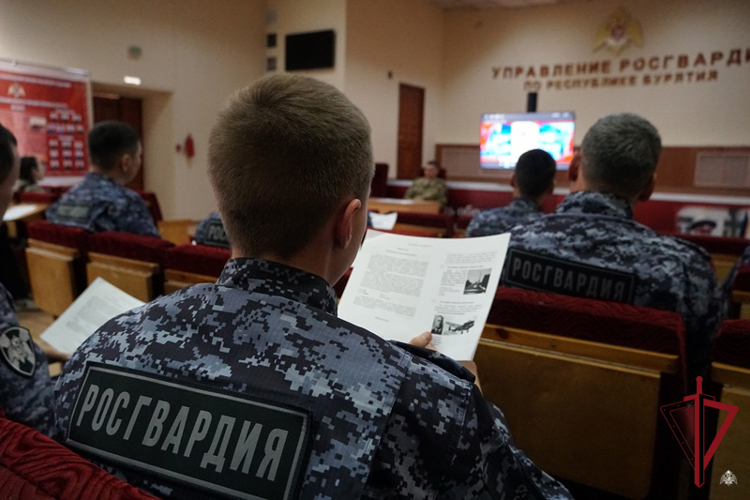 В Бурятии росгвардейцы написали «Диктант Победы»