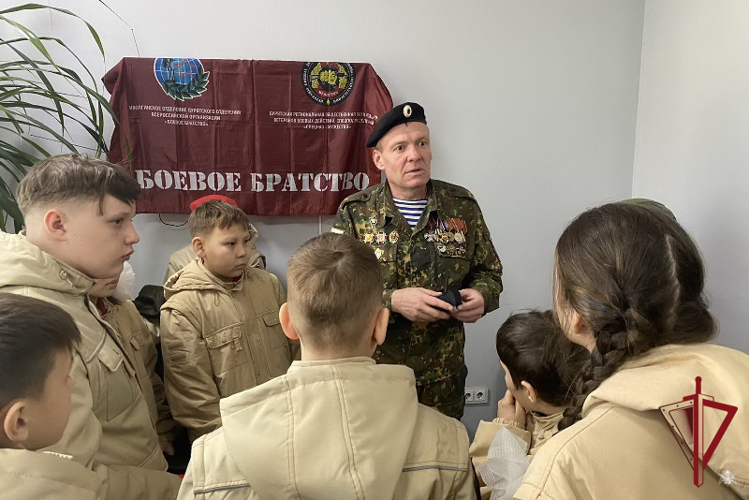 В Бурятии юнармейскому отряду присвоили имя Героя России Максима Концова - офицера Росгвардии, погибшего при исполнении служебного долга