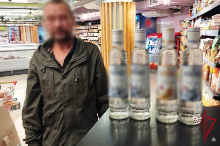 В Улан-Удэ росгвардейцы задержали подозреваемых в краже алкоголя