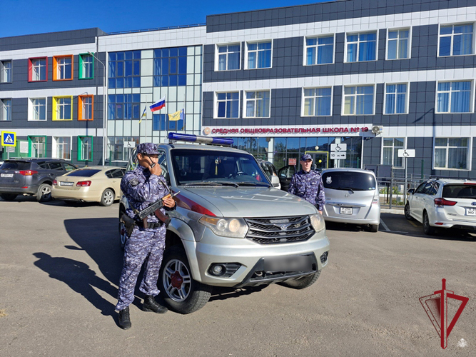 В Бурятии росгвардейцы обеспечивают безопасность в День знаний