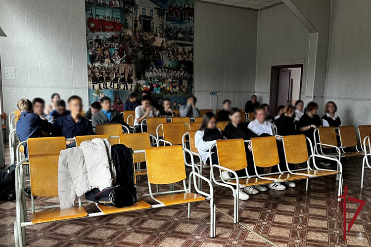 В Бурятии росгвардейцы провели урок мужества, посвященный Герою России Анатолию Романову