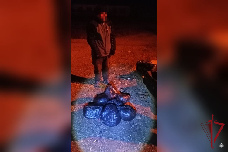 В Тарбагатайском районе сотрудники вневедомственной охраны задержали мужчину с наркотиками
